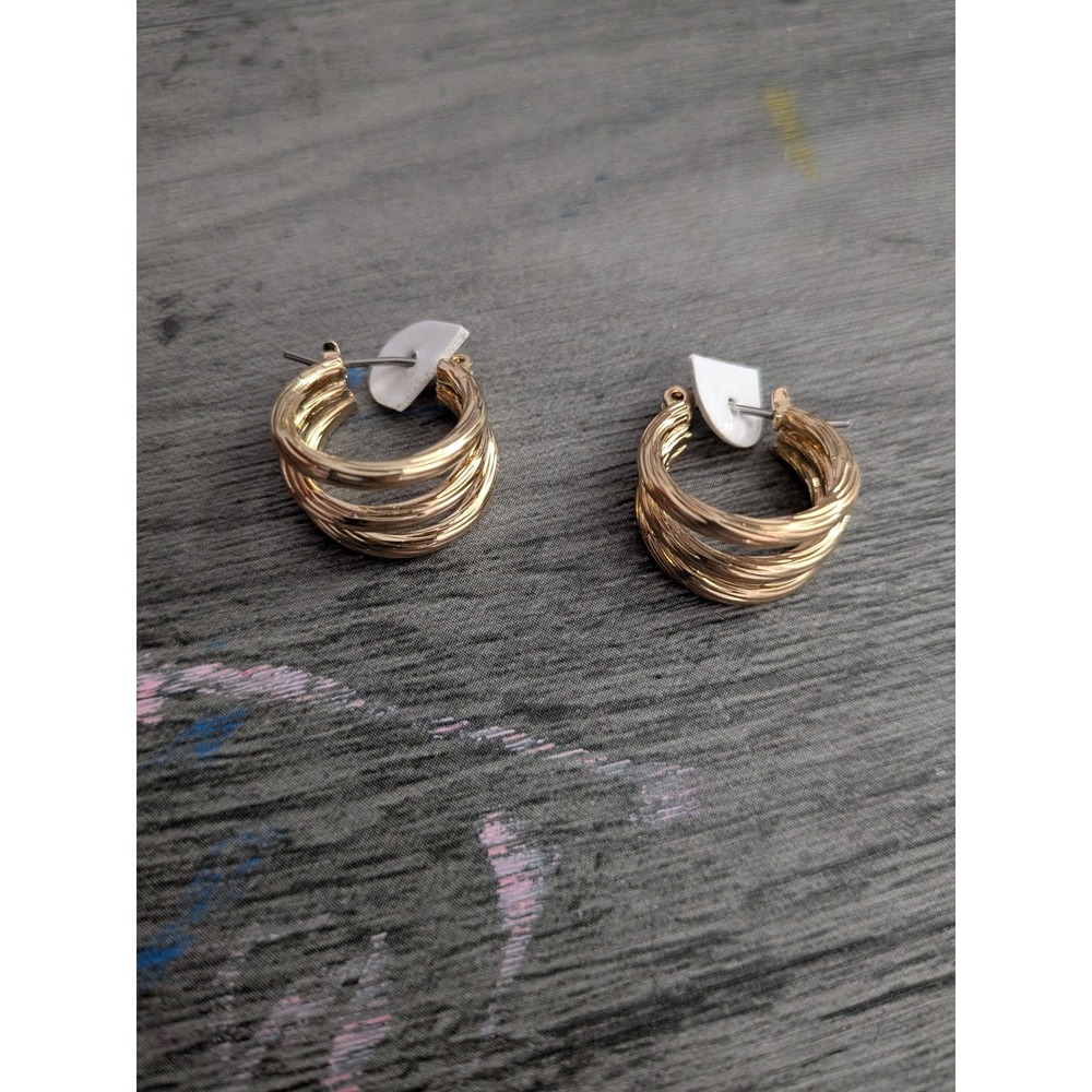 Womens Gold Tone Triple Layer Chunky Hoop Earrings Ribbed Stacked Huggies
